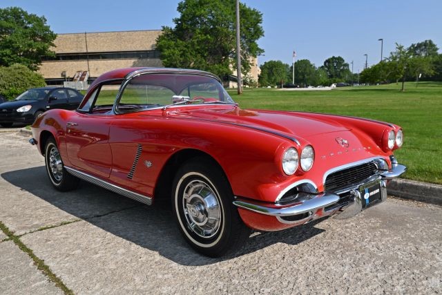 Chevrolet-Corvette-1962-Convertible-14