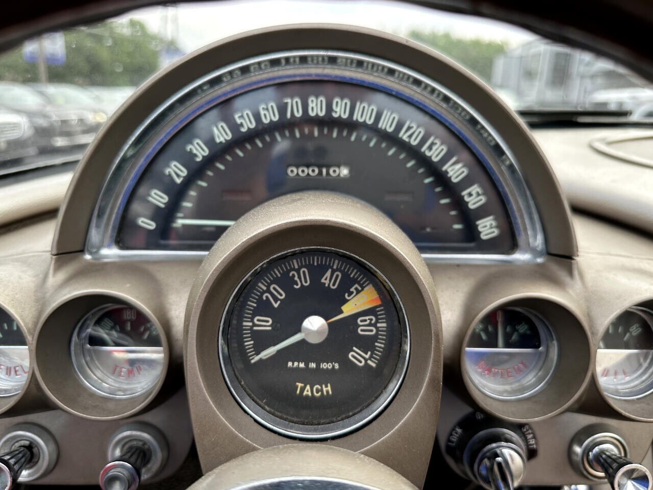 Chevrolet-Corvette-1962-Convertible-15