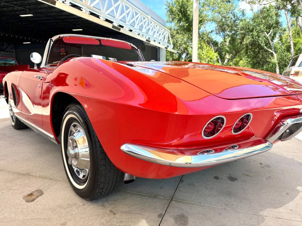 Chevrolet-Corvette-1962-Convertible-16