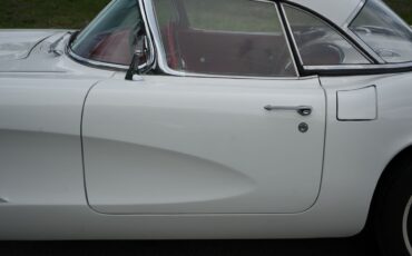 Chevrolet-Corvette-1962-Convertible-16