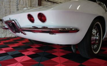 Chevrolet-Corvette-1962-Convertible-17