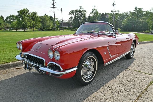 Chevrolet-Corvette-1962-Convertible-17