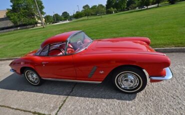 Chevrolet-Corvette-1962-Convertible-18