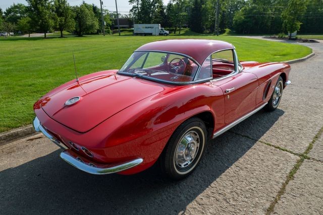 Chevrolet-Corvette-1962-Convertible-22