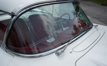 Chevrolet-Corvette-1962-Convertible-23