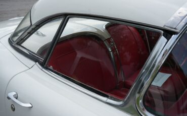Chevrolet-Corvette-1962-Convertible-24