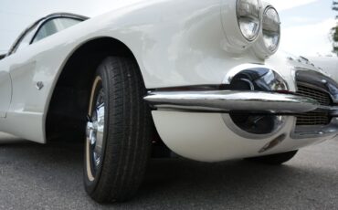 Chevrolet-Corvette-1962-Convertible-25