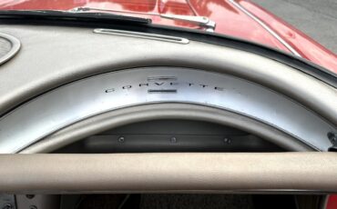Chevrolet-Corvette-1962-Convertible-25