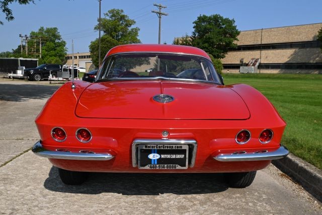 Chevrolet-Corvette-1962-Convertible-25
