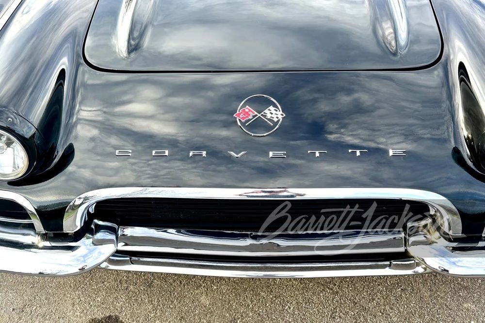 Chevrolet-Corvette-1962-Convertible-26