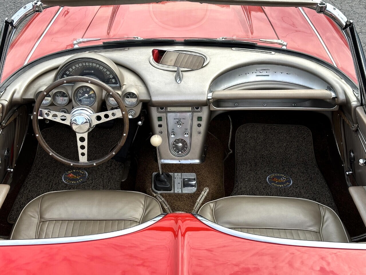 Chevrolet-Corvette-1962-Convertible-26