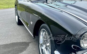 Chevrolet-Corvette-1962-Convertible-27