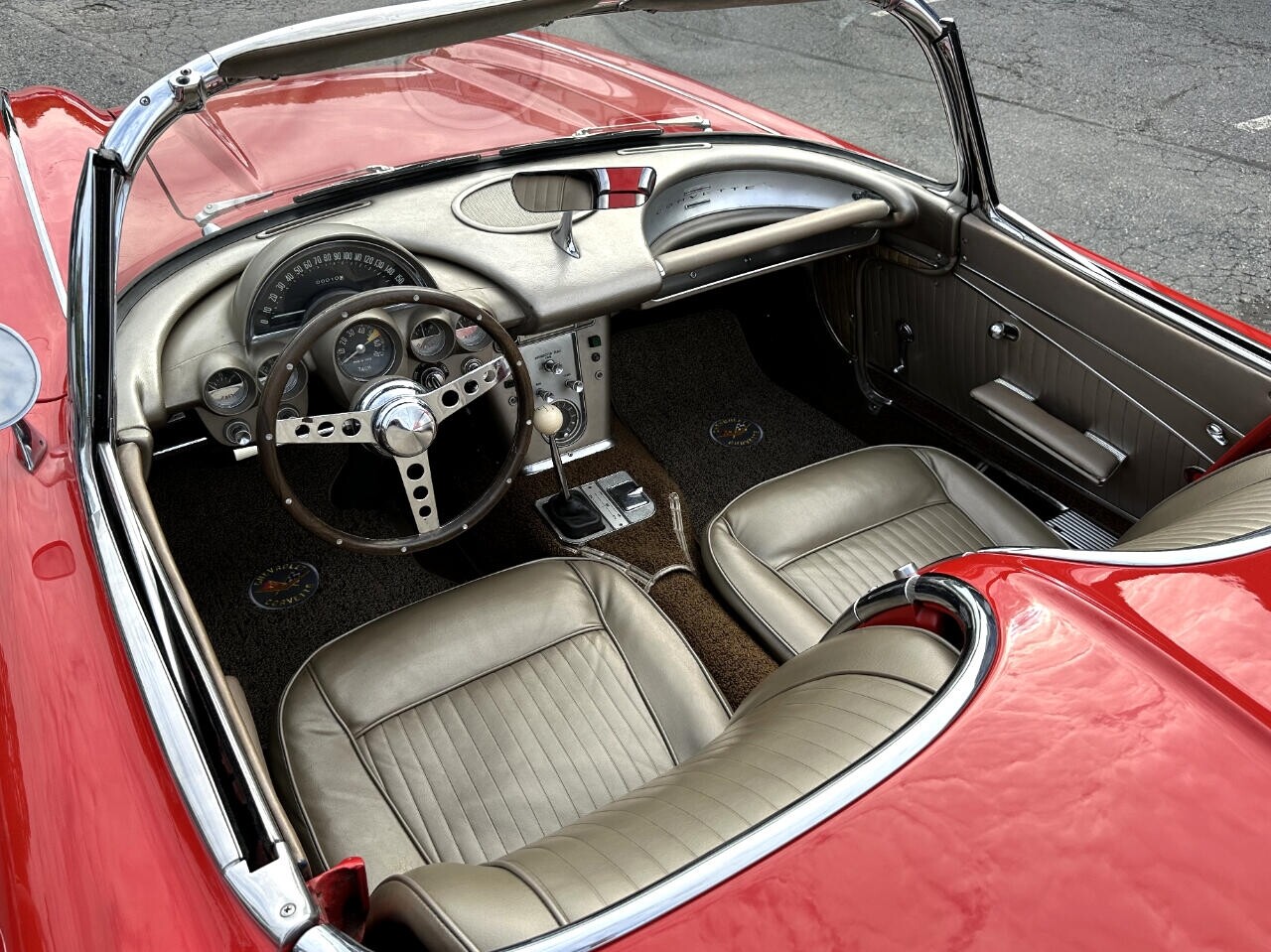 Chevrolet-Corvette-1962-Convertible-27