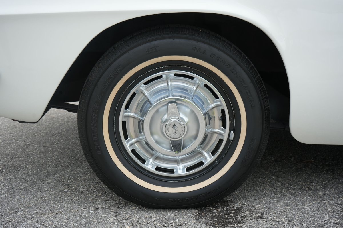 Chevrolet-Corvette-1962-Convertible-29