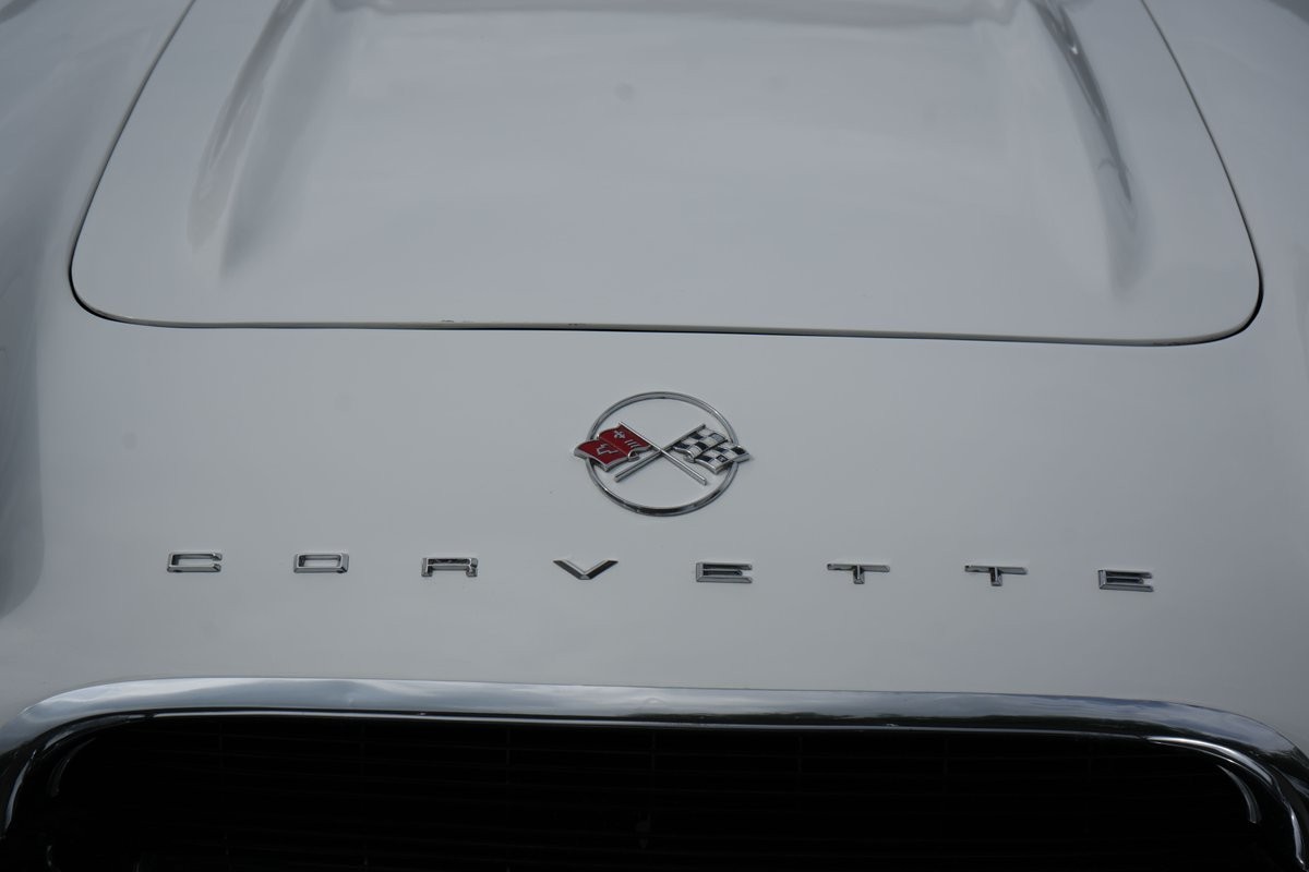 Chevrolet-Corvette-1962-Convertible-29