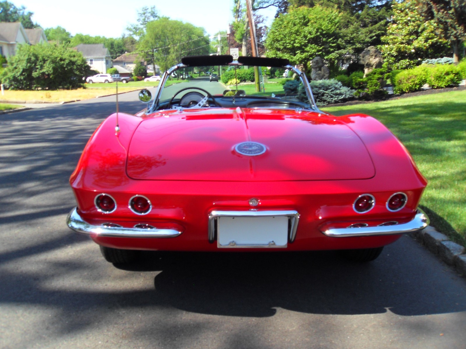 Chevrolet-Corvette-1962-Convertible-3