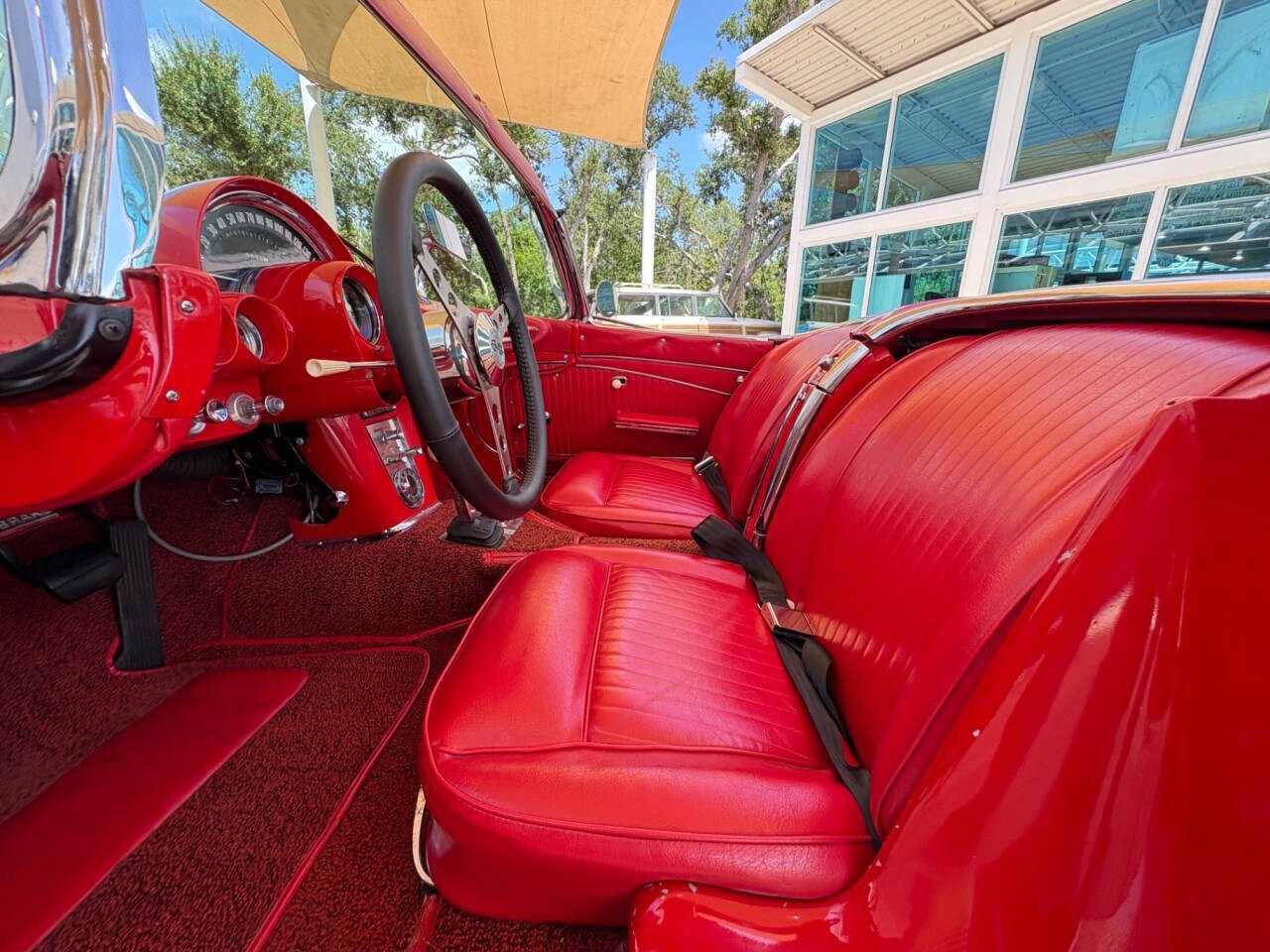 Chevrolet-Corvette-1962-Convertible-31