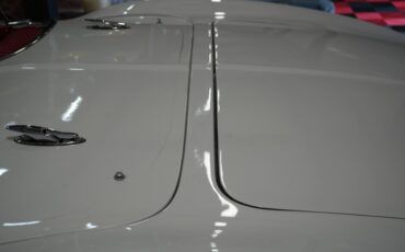 Chevrolet-Corvette-1962-Convertible-32