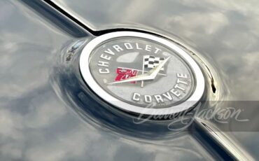 Chevrolet-Corvette-1962-Convertible-33