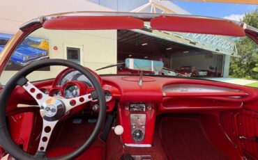 Chevrolet-Corvette-1962-Convertible-33