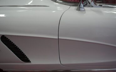 Chevrolet-Corvette-1962-Convertible-35