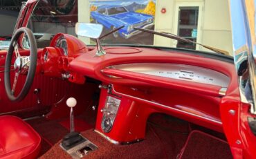 Chevrolet-Corvette-1962-Convertible-35