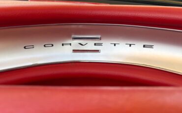 Chevrolet-Corvette-1962-Convertible-38