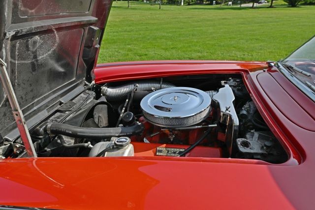 Chevrolet-Corvette-1962-Convertible-38