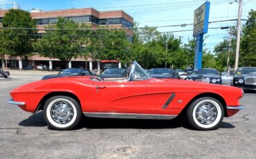 Chevrolet-Corvette-1962-Convertible-4