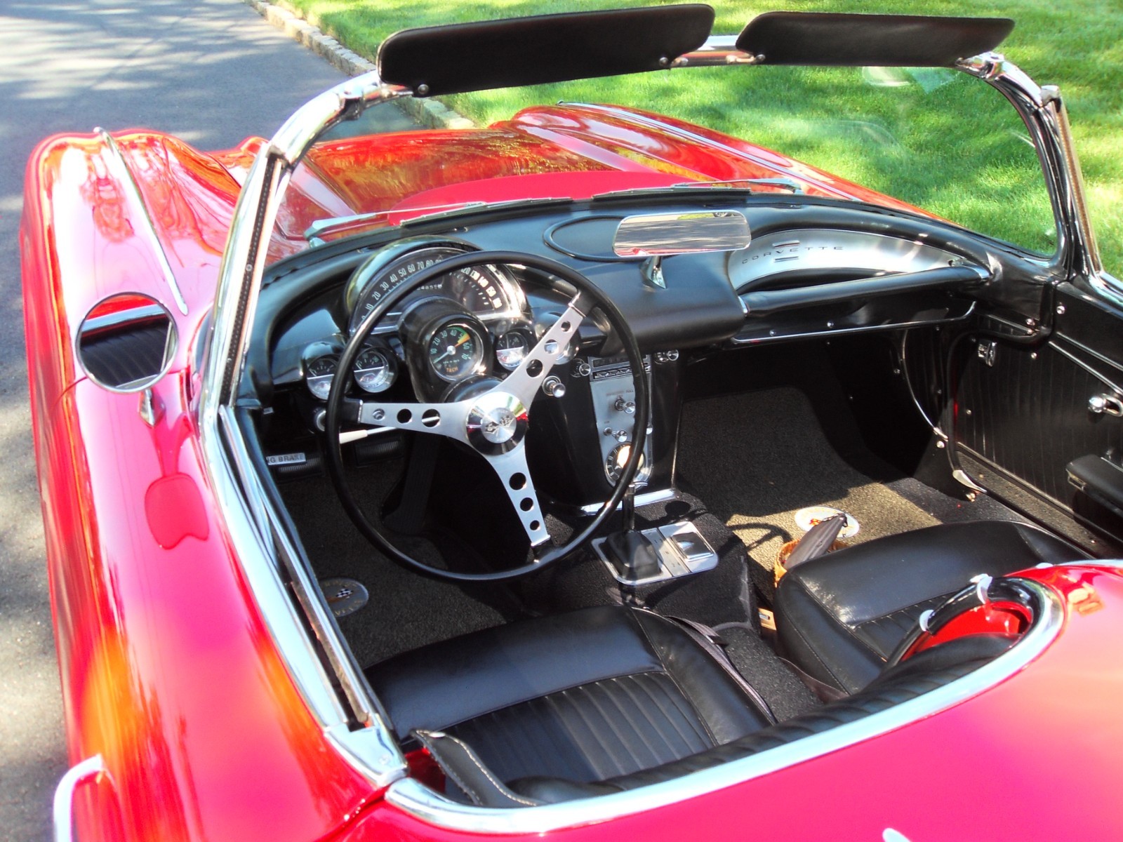 Chevrolet-Corvette-1962-Convertible-4