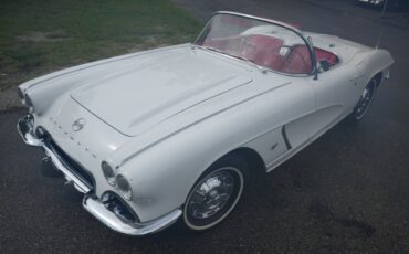 Chevrolet-Corvette-1962-Convertible-5