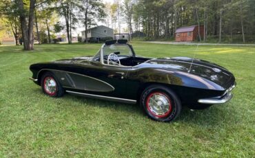 Chevrolet-Corvette-1962-Convertible-5