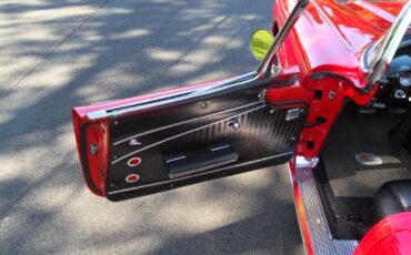 Chevrolet-Corvette-1962-Convertible-5