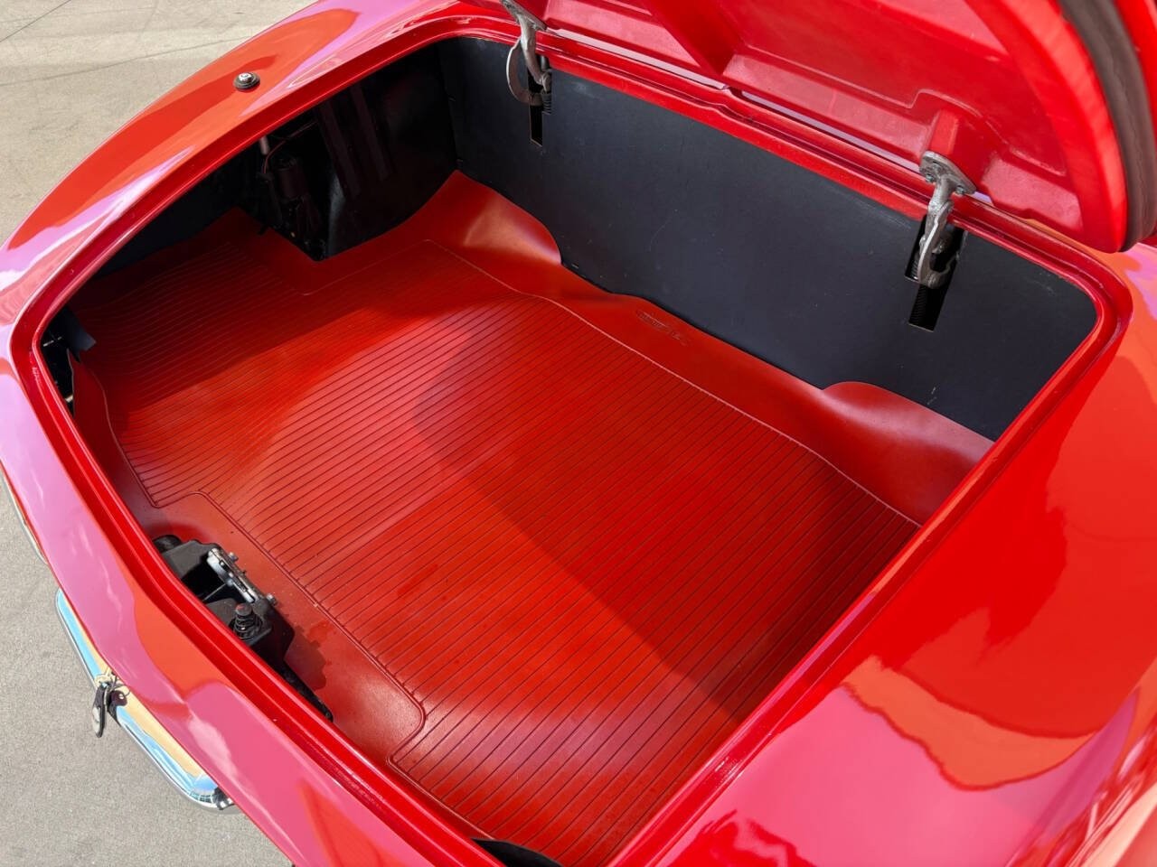 Chevrolet-Corvette-1962-Convertible-6