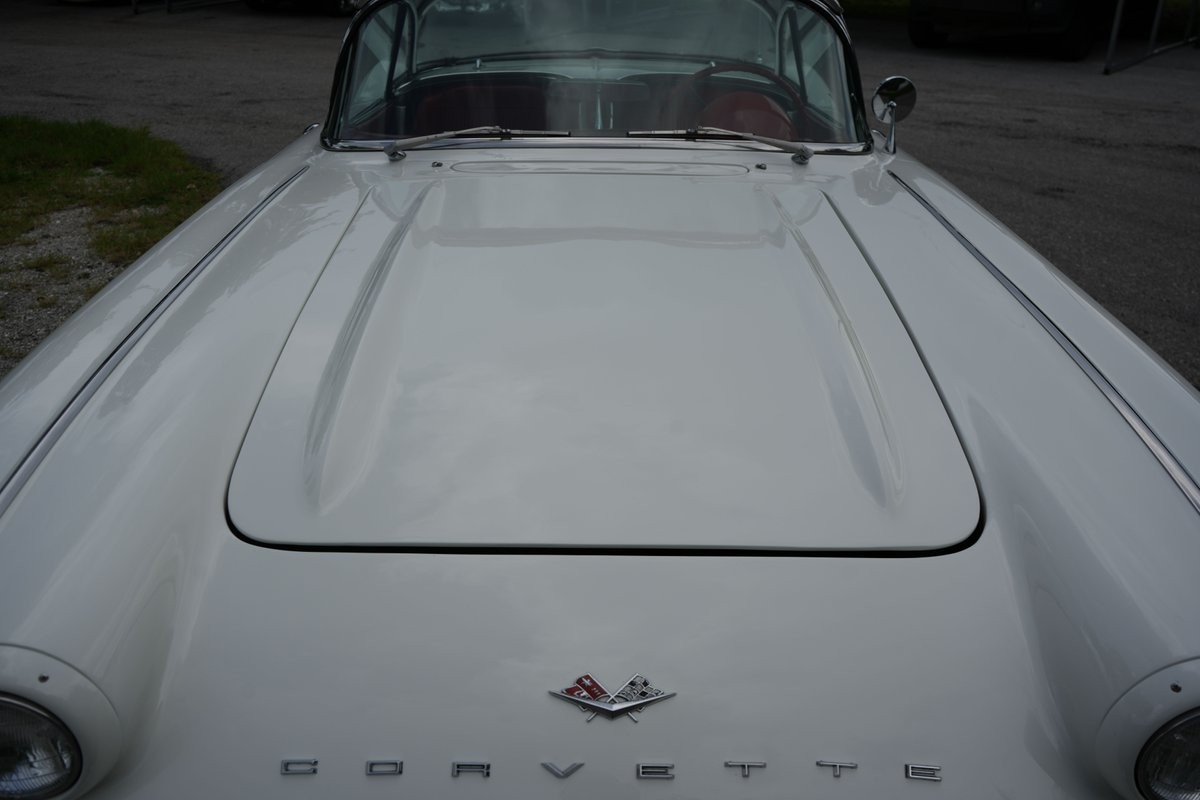 Chevrolet-Corvette-1962-Convertible-7