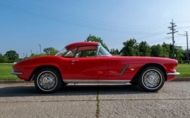 Chevrolet-Corvette-1962-Convertible-7