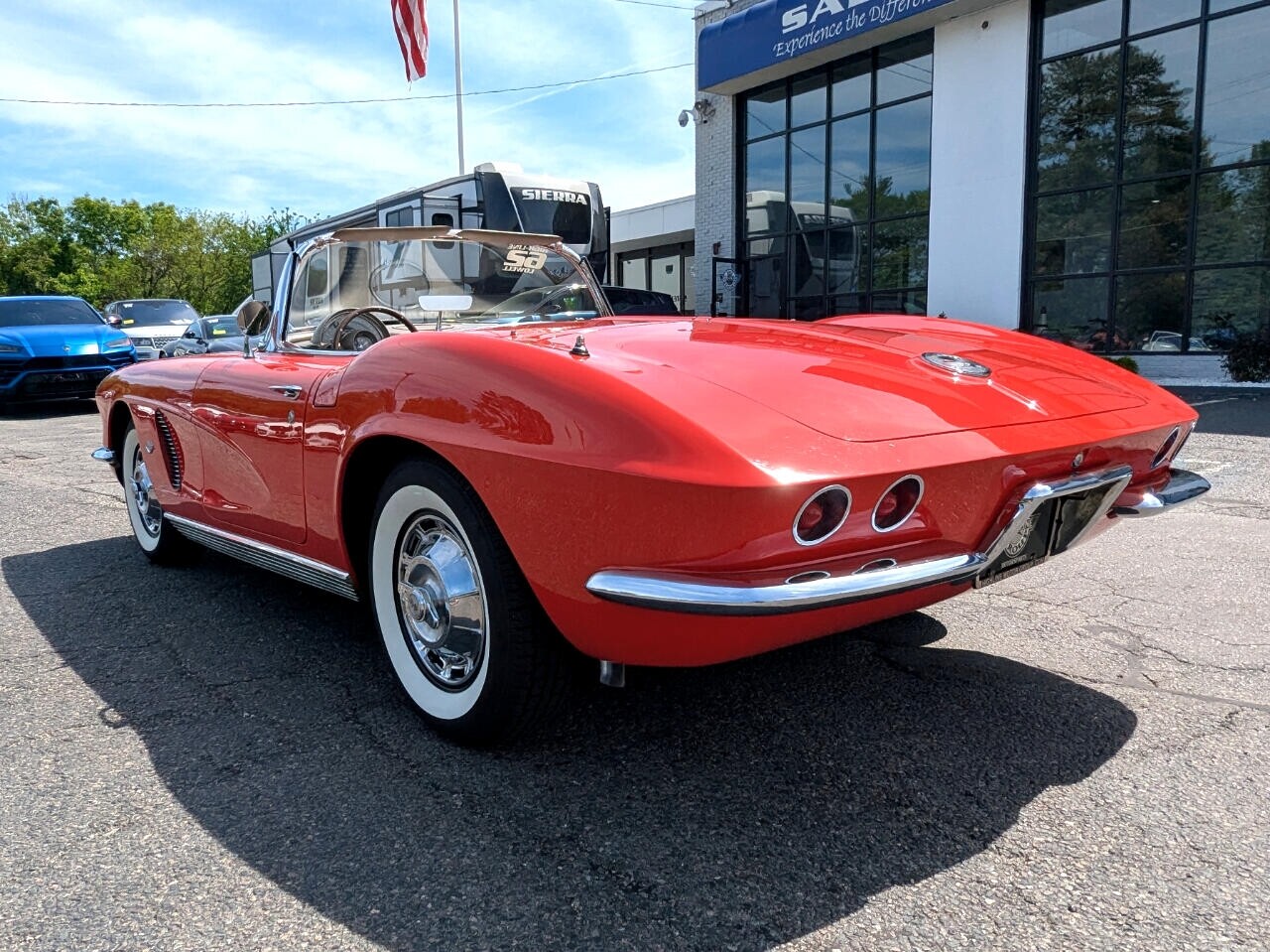 Chevrolet-Corvette-1962-Convertible-9