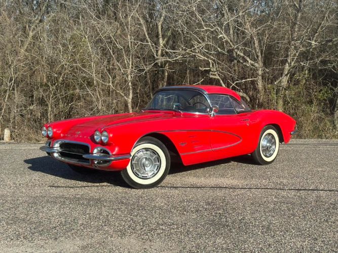 Chevrolet-Corvette-1962-Deep-Red-Jet-Black-6