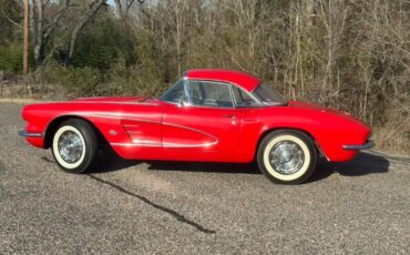 Chevrolet-Corvette-1962-Deep-Red-Jet-Black-9
