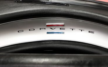 Chevrolet-Corvette-1962-Roman-Red-Black-10