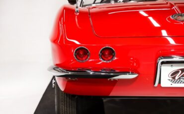 Chevrolet-Corvette-1962-Roman-Red-Black-15
