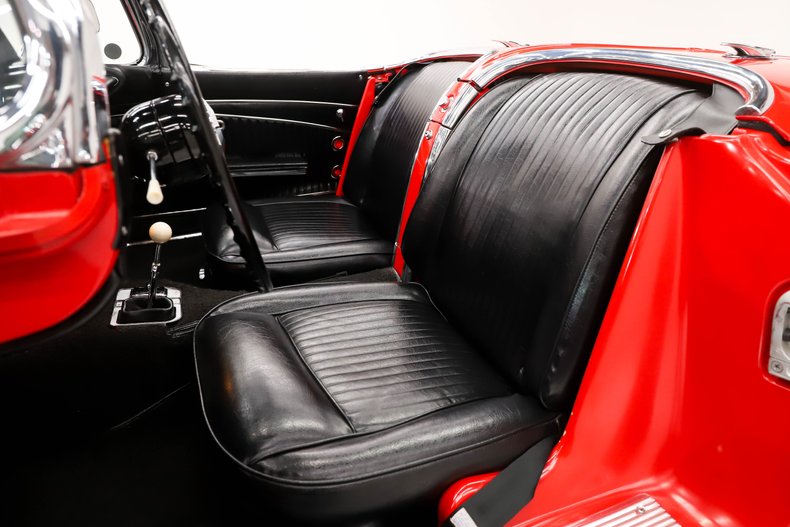 Chevrolet-Corvette-1962-Roman-Red-Black-25
