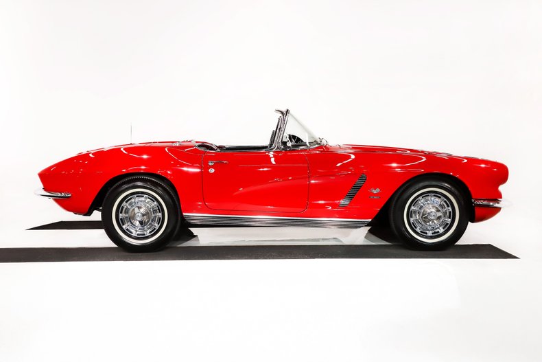 Chevrolet-Corvette-1962-Roman-Red-Black-27