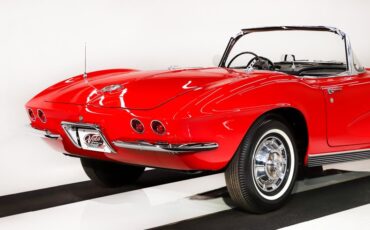 Chevrolet-Corvette-1962-Roman-Red-Black-30