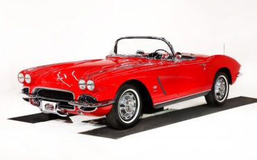 Chevrolet-Corvette-1962-Roman-Red-Black-34