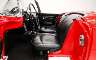 Chevrolet-Corvette-1962-Roman-Red-Black-39