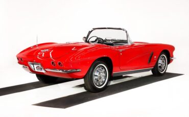 Chevrolet-Corvette-1962-Roman-Red-Black-48
