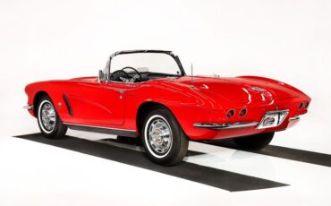 Chevrolet-Corvette-1962-Roman-Red-Black-5