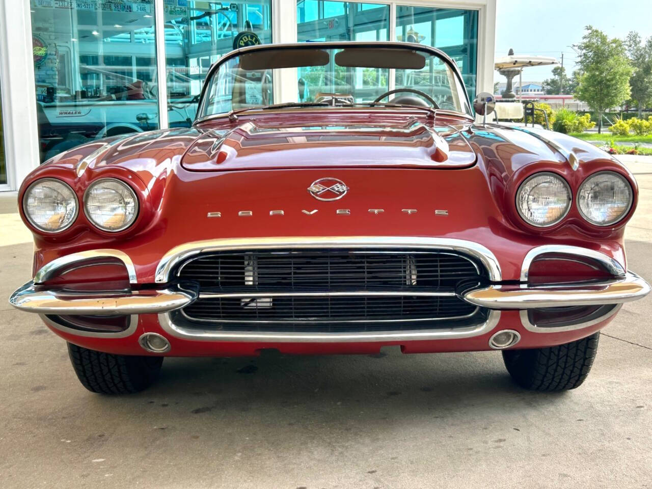 Chevrolet-Corvette-1962-Sedan-1