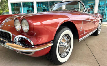 Chevrolet-Corvette-1962-Sedan-10